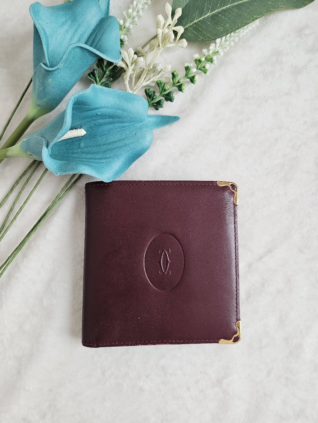 Cartier Vintage Bifold Unisex Burgundy Leather Wallet